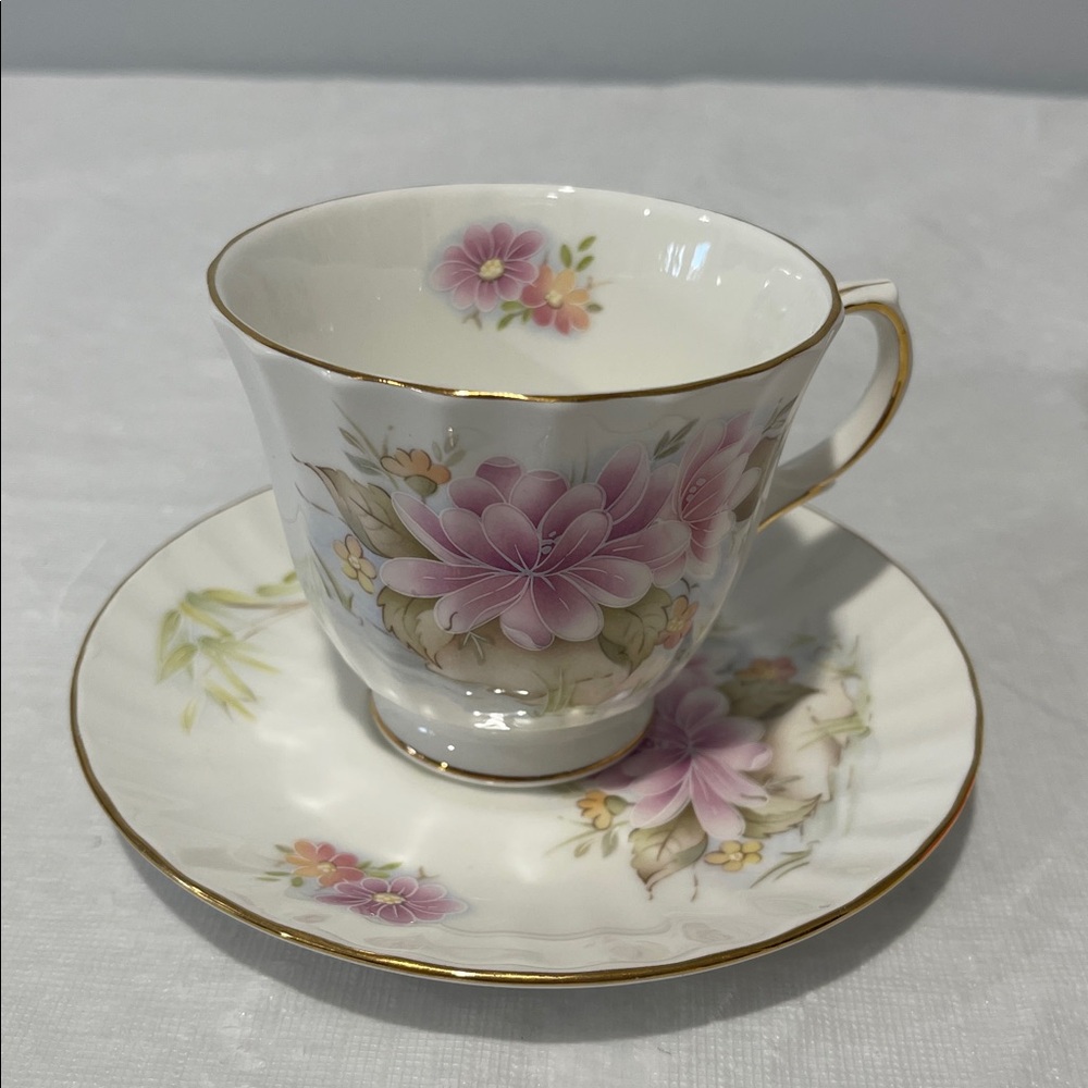 Dutchess fine bone china teacup and saucer set pink floral bamboo pattern